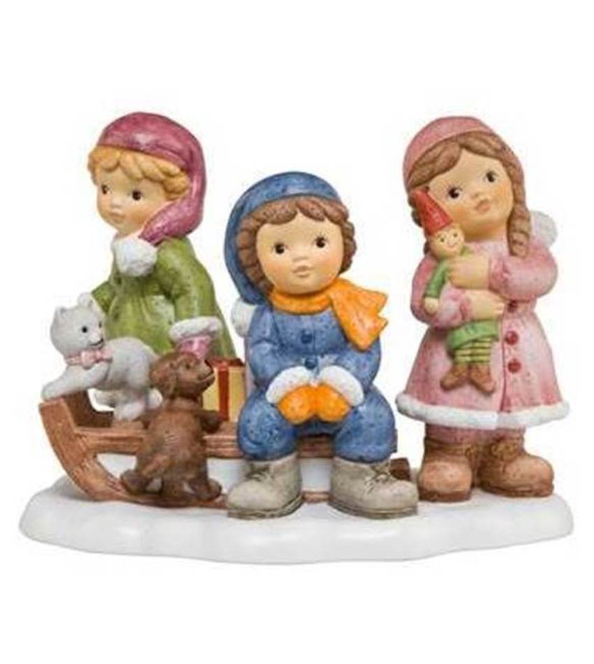 G11746179 - Into the Snow
6"l x 4 1/2"h
Fi