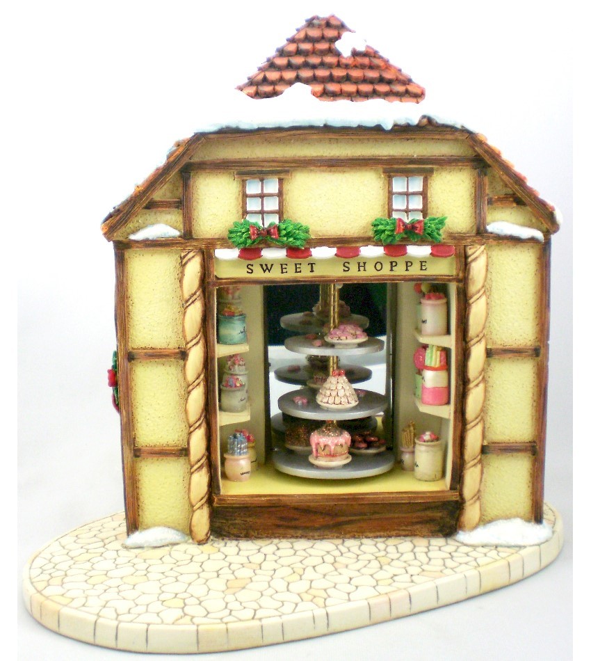 818311 - Bakery Display