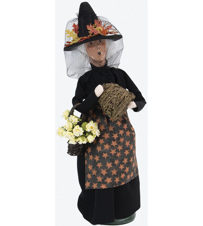 BC7241 - Witch with Bee Skep